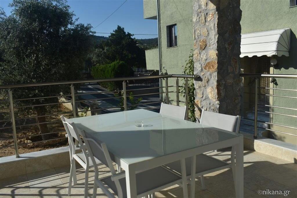Athina Palace Luxurious Appartments Potos
